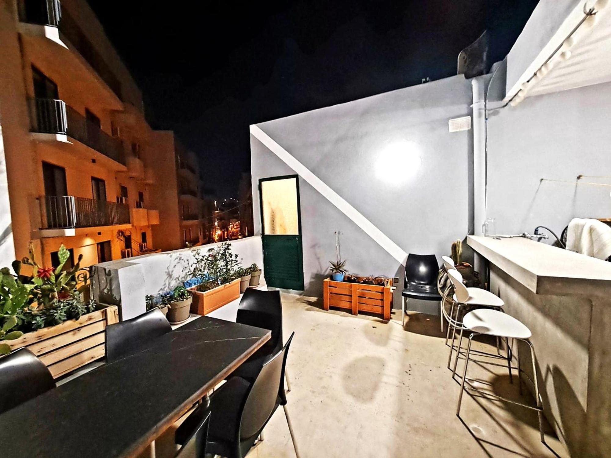 Rotas B Bed & Breakfast Saint Julian's Ngoại thất bức ảnh